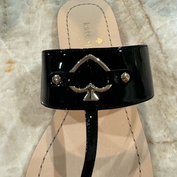 Kate Spade Cece Heart Black Shiny PVC Thong Sandals. New - Picture 6 of 9